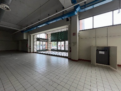 Foto Capannone industriale in Via Torquato Tasso, Palazzolo sull'Oglio