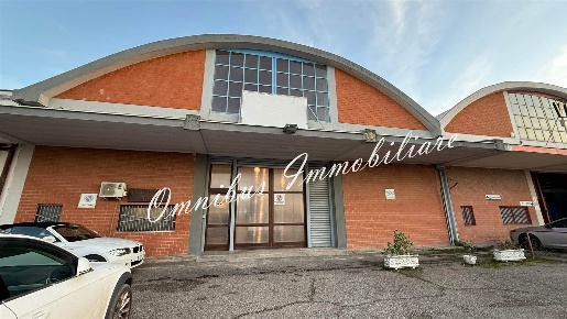 Foto Capannone industriale in salice vecchio, Foggia di 980 m² in vendita