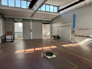 Foto Capannone industriale in via brodolini 10, Concorezzo Centro di 530 m²