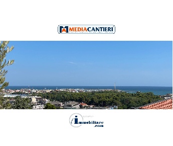 Foto Appartamento in VIA TERRA VERGINE, Pescara di 171 m² con 5 locali