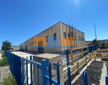 Foto Capannone industriale a Modugno di 750 m² in vendita