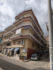 Foto Appartamento in via giuseppe de felice, Ragusa Centro di 120 m²