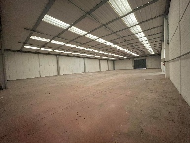 Foto Capannone industriale a Capannori Verciano - Guamo di 2000 m²