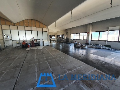 Foto Capannone industriale a Larciano San Rocco di 500 m² con 3 locali