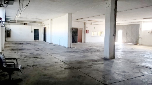 Foto Capannone industriale a Porcari Centro di 400 m² con 2 locali