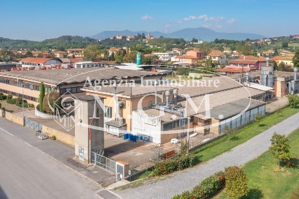 Foto Capannone industriale a Santa Maria a Monte Montecalvoli di 1550 m²