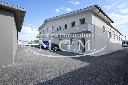 Foto Capannone industriale a Santa Maria a Monte Centro di 970 m²