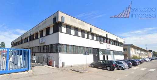 Foto Capannone industriale in via Carolina Romani, Bresso di 1138 m²