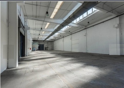Foto Capannone industriale a Peschiera Borromeo di 1550 m² in affitto
