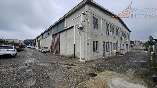 Foto Capannone industriale in Via Ticino, San Giuliano Milanese di 610 m²