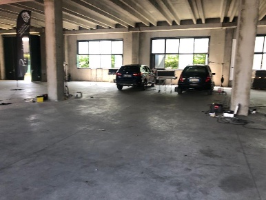 Foto Capannone industriale a Cabiate di 1000 m² in vendita