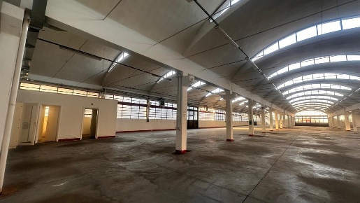 Foto Capannone industriale a Lissone di 3800 m² in vendita