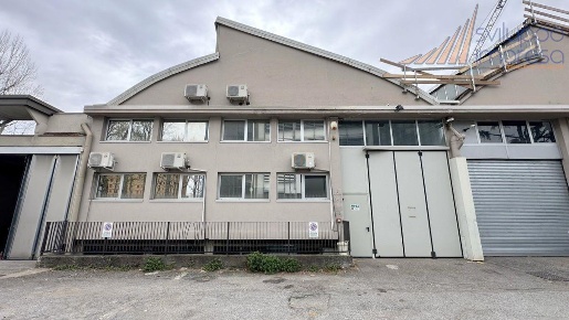 Foto Capannone industriale in Via Giacomo Matteotti, Cinisello Balsamo