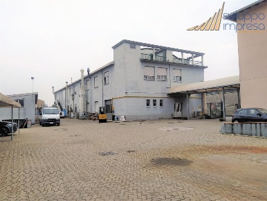 Foto Capannone industriale in Via Galileo Galilei, Nova Milanese di 2705 m²