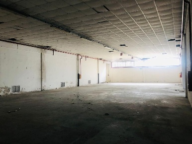 Foto Capannone industriale a Tradate di 2100 m² in vendita