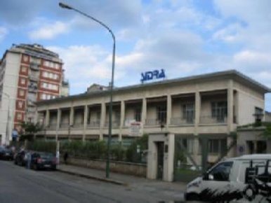 Foto Capannone industriale in corso Unione Sovietica, Torino di 2800 m²