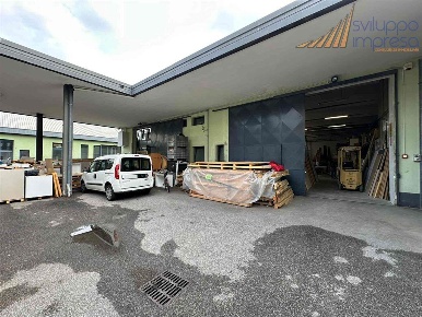 Foto Capannone industriale in via Cappuccina, Lissone Via Monza di 660 m²