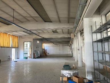 Foto Capannone industriale a Macherio di 3300 m² in vendita