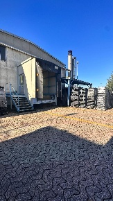 Foto Capannone industriale a Rozzano di 3550 m² in vendita