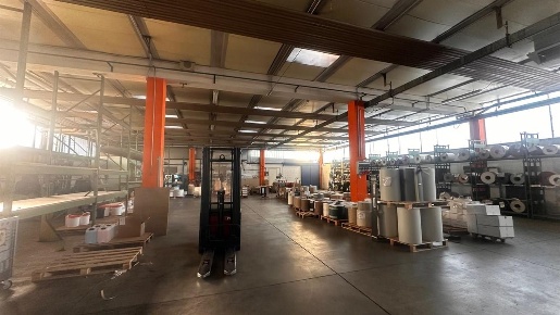 Foto Capannone industriale a Bovisio-Masciago di 1000 m² in affitto