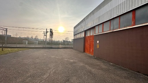 Foto Capannone industriale a Saronno di 1500 m² in vendita
