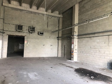 Foto Capannone industriale a Cerro Maggiore di 1675 m² in vendita