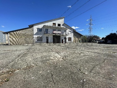 Foto Capannone industriale in Via Della Repubblica, Seveso Centro