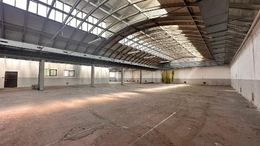 Foto Capannone industriale a Arcore di 2000 m² in vendita