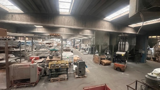 Foto Capannone industriale a Fagnano Olona di 3000 m² in vendita