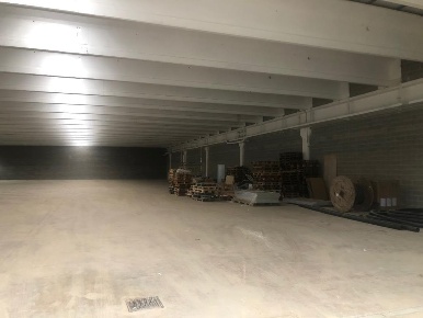 Foto Capannone industriale a Fino Mornasco Centro di 1500 m² in vendita