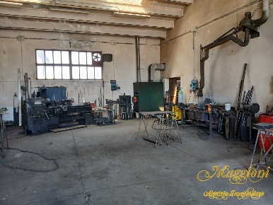 Foto Capannone industriale a Parma San Prospero di 140 m² con 1 locali