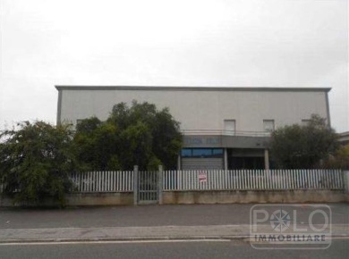 Foto Capannone industriale in VIA FOSCOLO, Ghedi Centro di 1517 m²