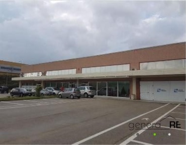 Foto Capannone industriale a Città Sant'Angelo Ibisco di 3240 m² in vendita