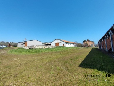 Foto Capannone industriale a Città Sant'Angelo di 3600 m² con 4 locali