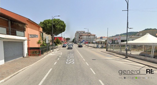 Foto Capannone industriale a Montesilvano Centro di 1900 m² con 1 locali
