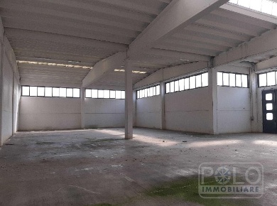 Foto Capannone industriale in VIA SARAGAT, Mantova di 1750 m² in vendita