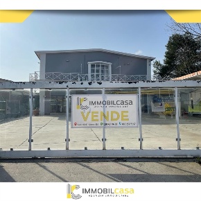 Foto Capannone industriale in strada statale 96, Altamura di 1600 m²