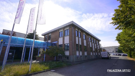 Foto Capannone industriale a Settimo Torinese di 10000 m² in vendita