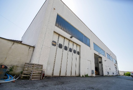 Foto Capannone industriale in Via Brandizzo, Volpiano di 300 m² in vendita