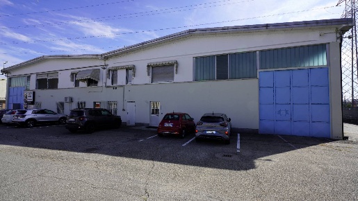 Foto Capannone industriale a Settimo Torinese di 10000 m² in vendita