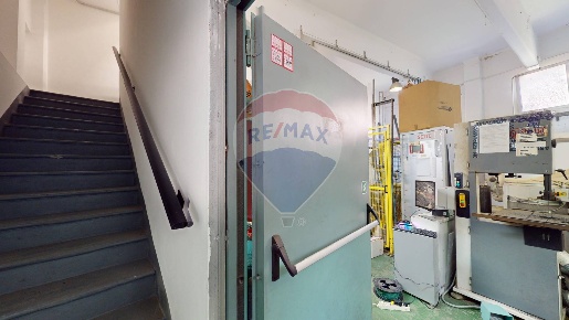 Foto Capannone industriale in Via Gallinea, Mele di 250 m² in vendita