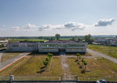 Foto Capannone industriale in Strada della Maniga, Sommariva del Bosco