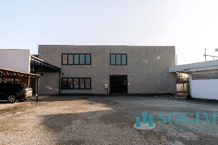 Foto Capannone industriale in via Tripoli, Lissone di 2560 m² in vendita