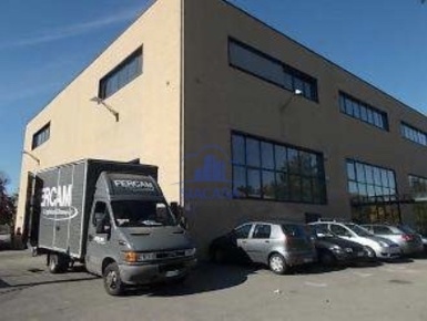 Foto Capannone industriale in Strada Provinciale della Briosca, Villasanta
