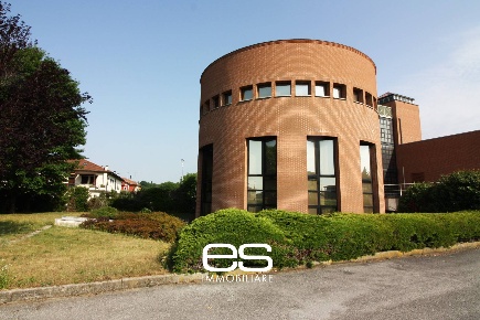 Foto Capannone industriale in Via Dante, Arosio Centro di 8200 m²