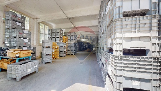 Foto Capannone industriale in Via Gallinea, Mele di 727 m² in vendita