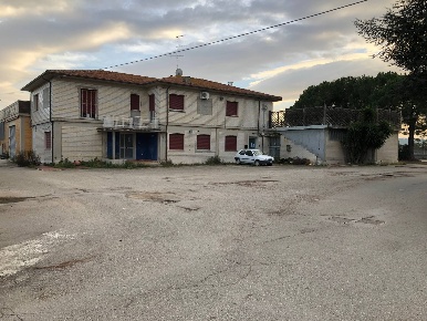 Foto Capannone industriale in VIA MOLINO FLAIANI, Corropoli di 1632 m²