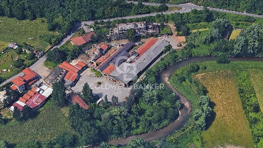 Foto Capannone industriale in Via Del Carso, Fagnano Olona di 2200 m²