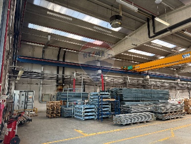 Foto Capannone industriale a Liscate di 2000 m² in affitto