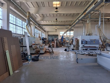 Foto Capannone industriale in Via Variante Aurelia, Sarzana Crociata